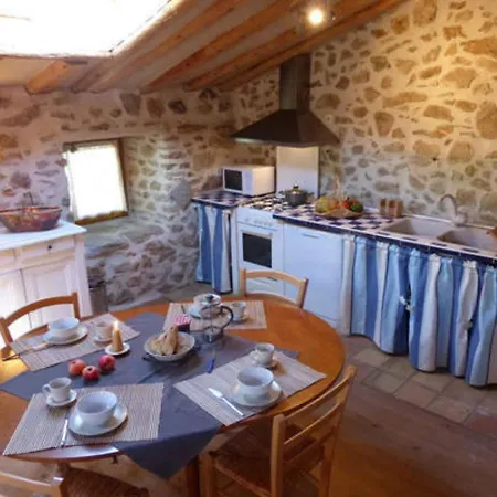Casa vacanze Montségur, 1 Pièce, 4 Personnes - Fr-1-419-31